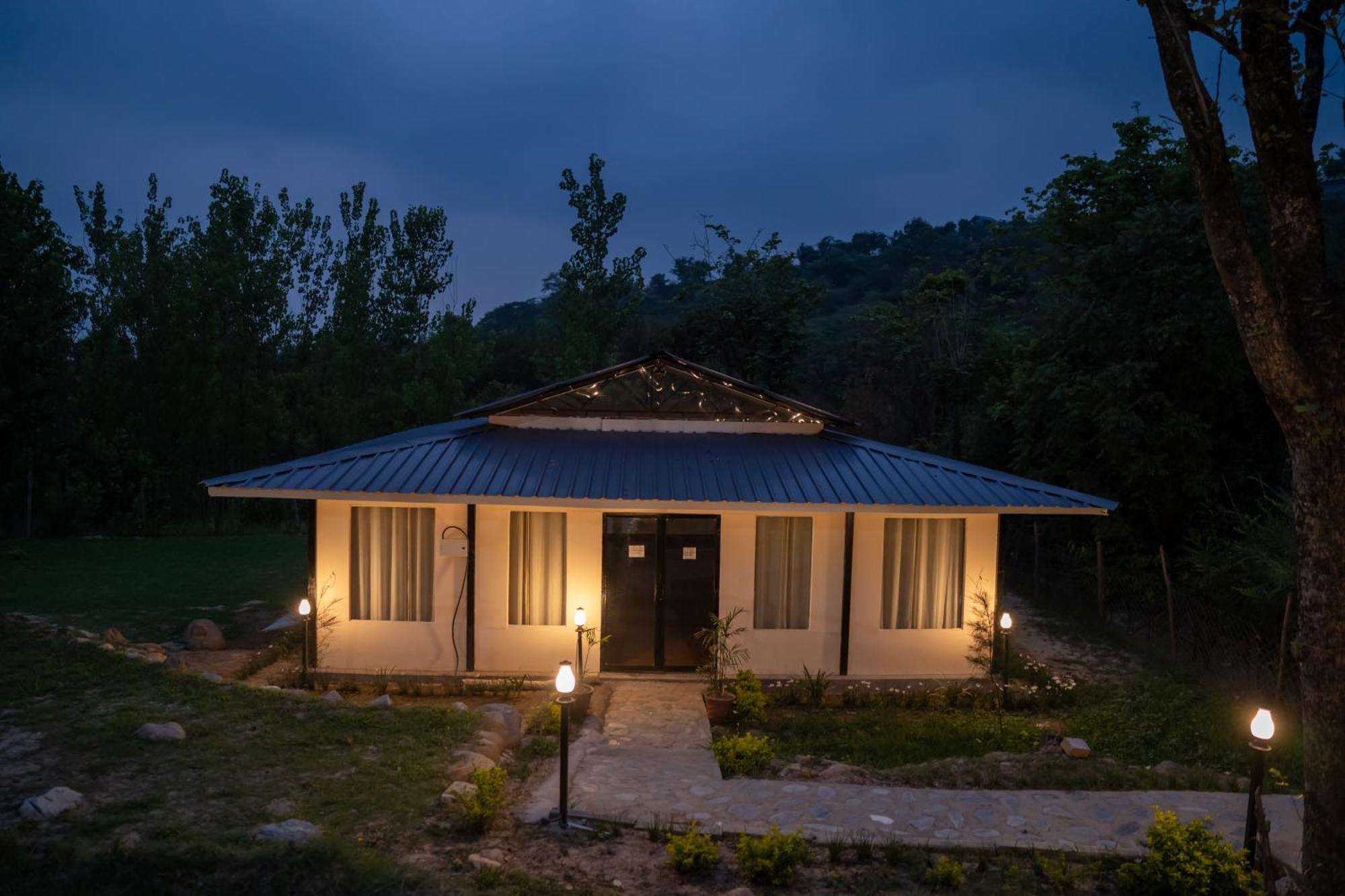 Dev Bhoomi Farms & Cottages Dharamshala Exterior foto