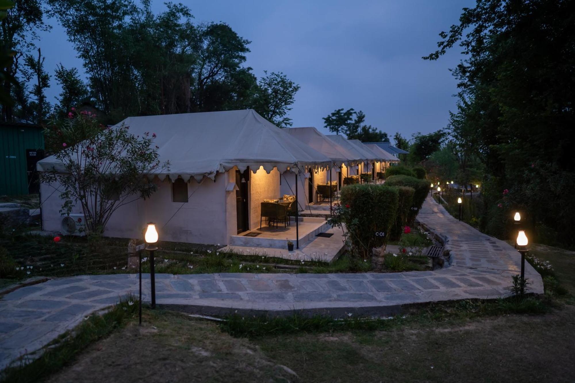 Dev Bhoomi Farms & Cottages Dharamshala Exterior foto